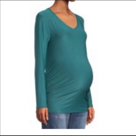 Tops - Maternity V-Neck T-shirt with Long Sleeves
